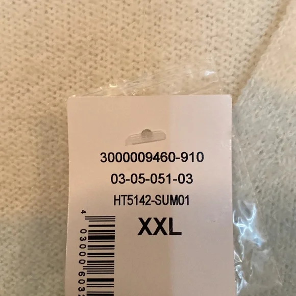 Sweater - Picture 4 of 4